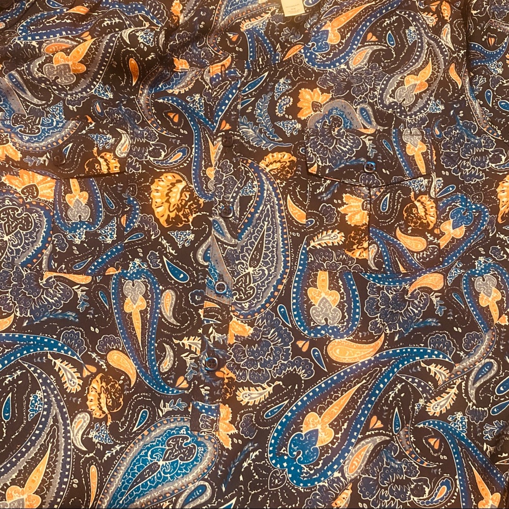 Plus Size Paisley Print Blouse - Picture 5 of 7